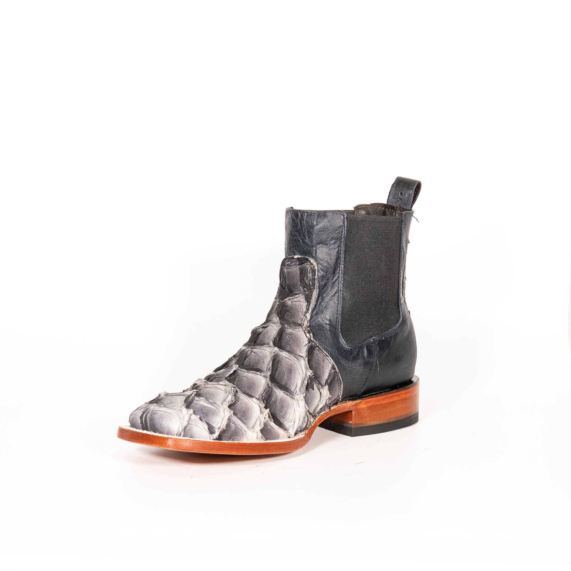 910 Botin Pescado Eclipse Gris Exotico Cuero