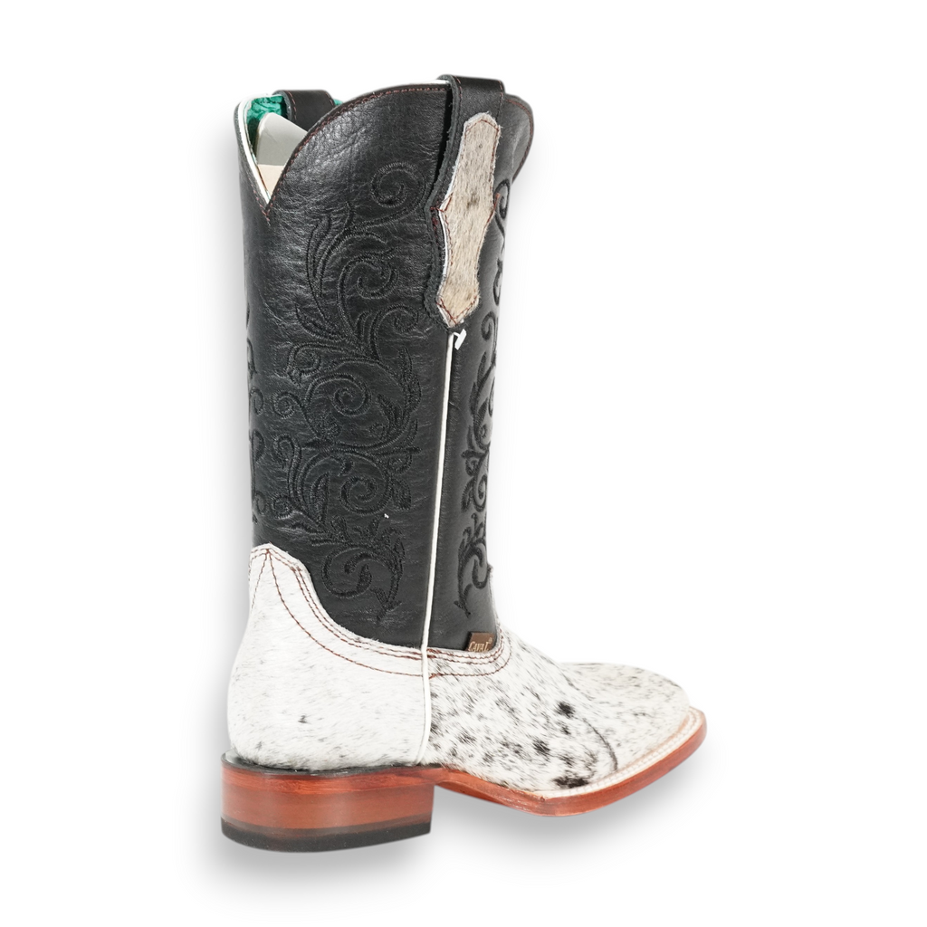 705 Pelo Negro-Blanco Cuero