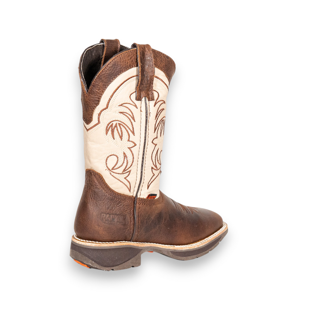 205 Ontario Cafe-Hueso Raptor